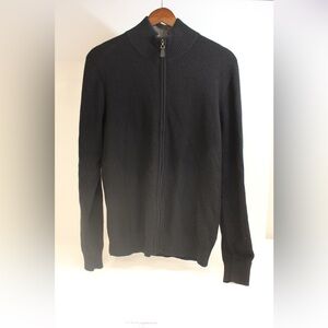 Nomad Black zip-up sweater